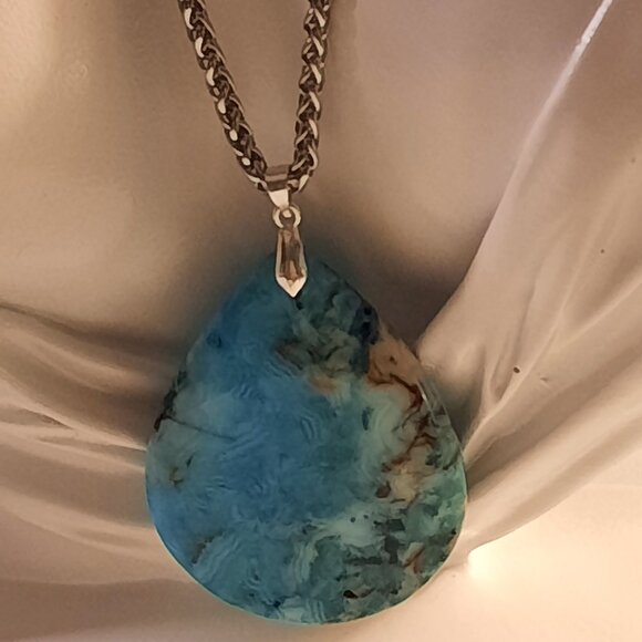 Brand New Naural Stone With Supper Quality Chain - Picture 2 of 4